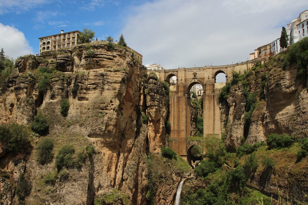 Puente Nuevo "Neue Brücke", markante Brücke in der Stadt Ronda in der andalusischen Provinz Malaga
