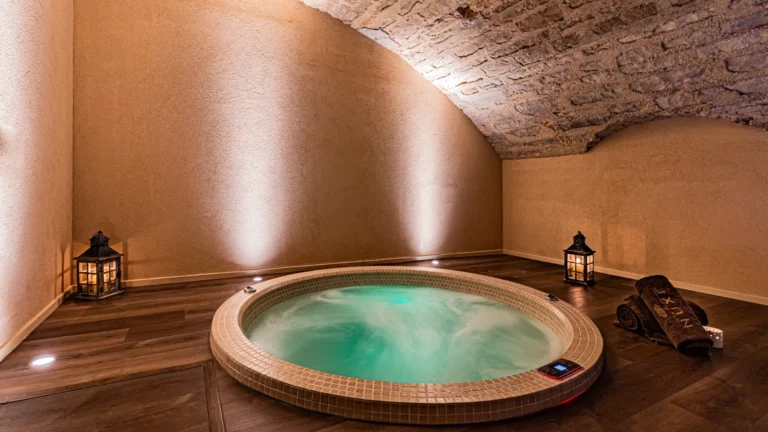 Spabereich der Hostellerie Cèdre & Spa in Beaune